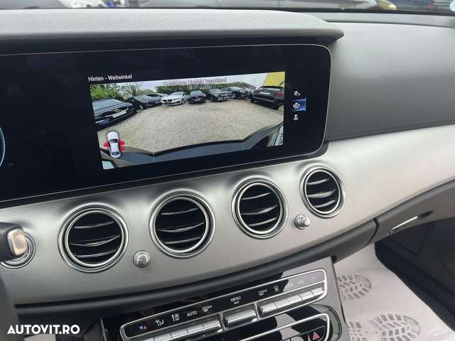 Mercedes-Benz E - 14