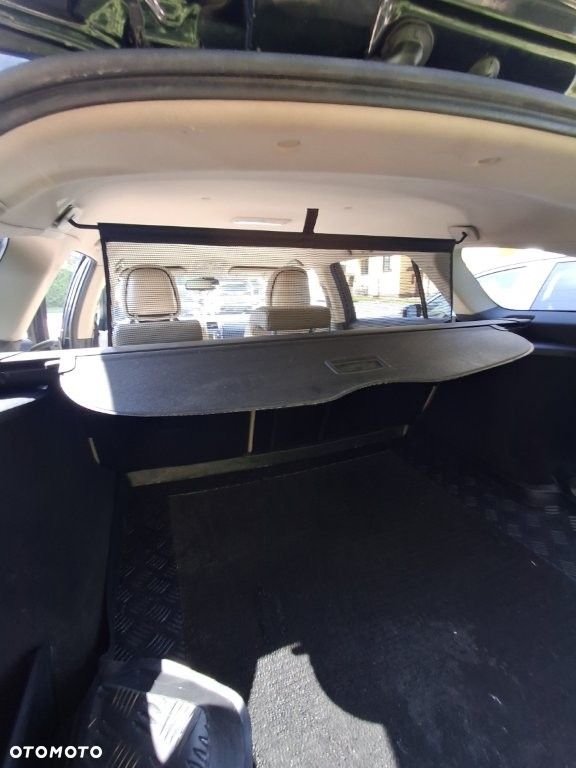 Toyota Avensis 1.8 Premium - 21