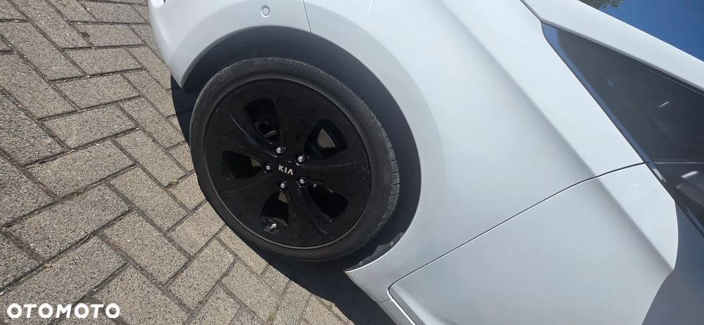 Kia Carens 1.7 CRDi 141 ISG Spirit - 15