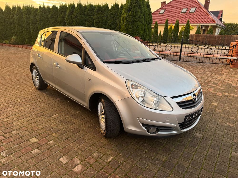Opel Corsa 1.2 16V Cosmo - 9