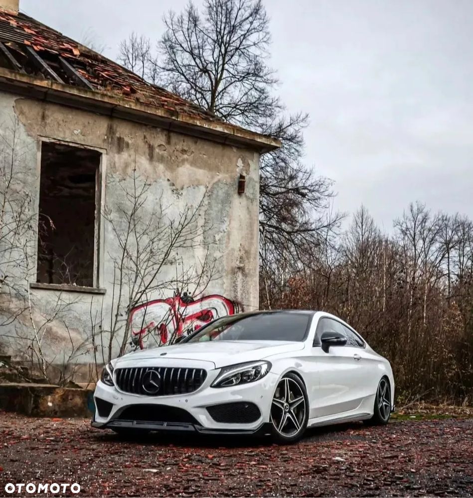 Mercedes-Benz Klasa C 300 9G-TRONIC - 8