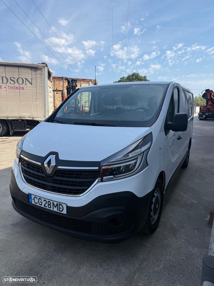 Renault Trafic - 2