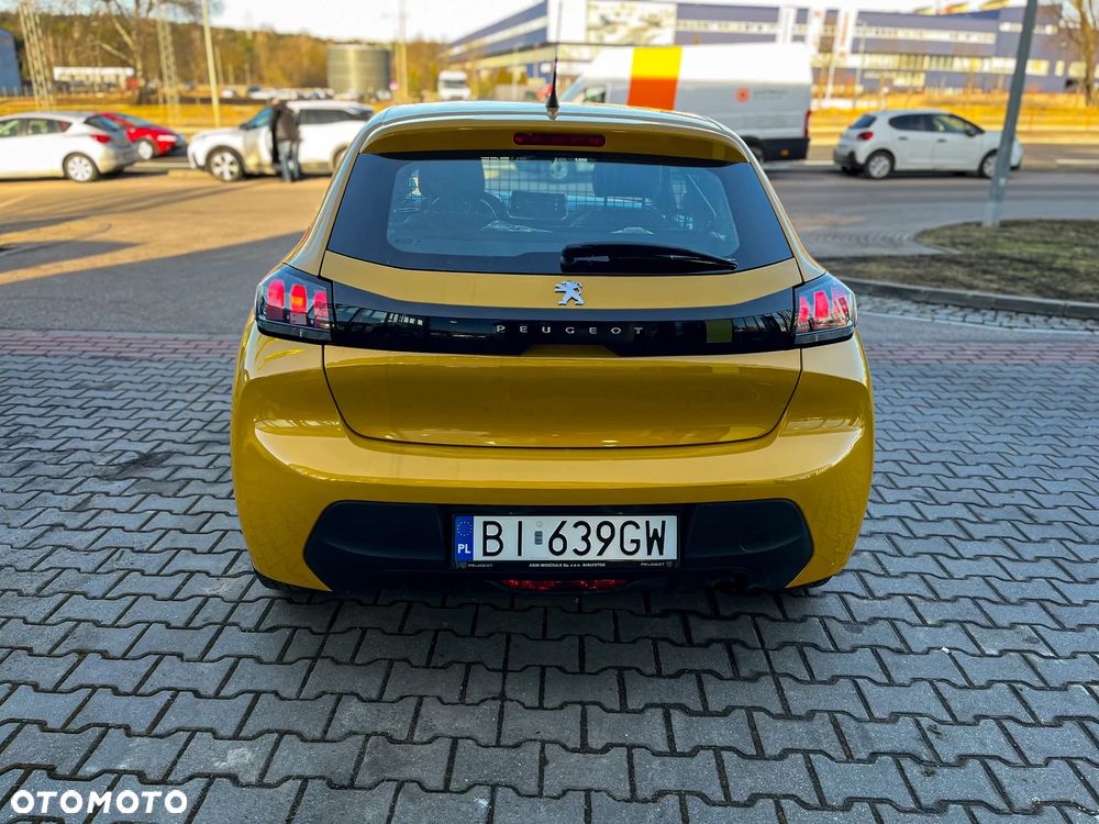 Peugeot 208 - 6