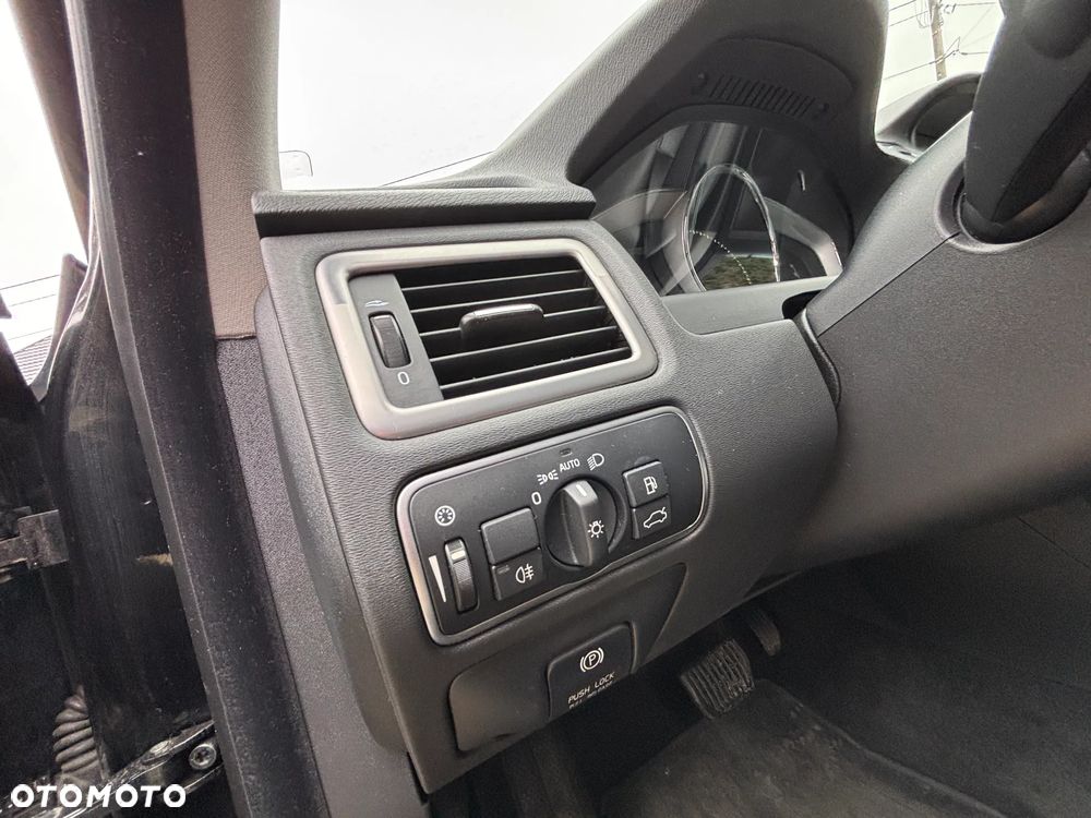 Volvo V70 D4 Geartronic Momentum - 21