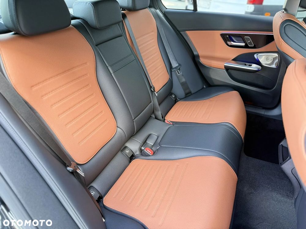 Mercedes-Benz Klasa C - 35