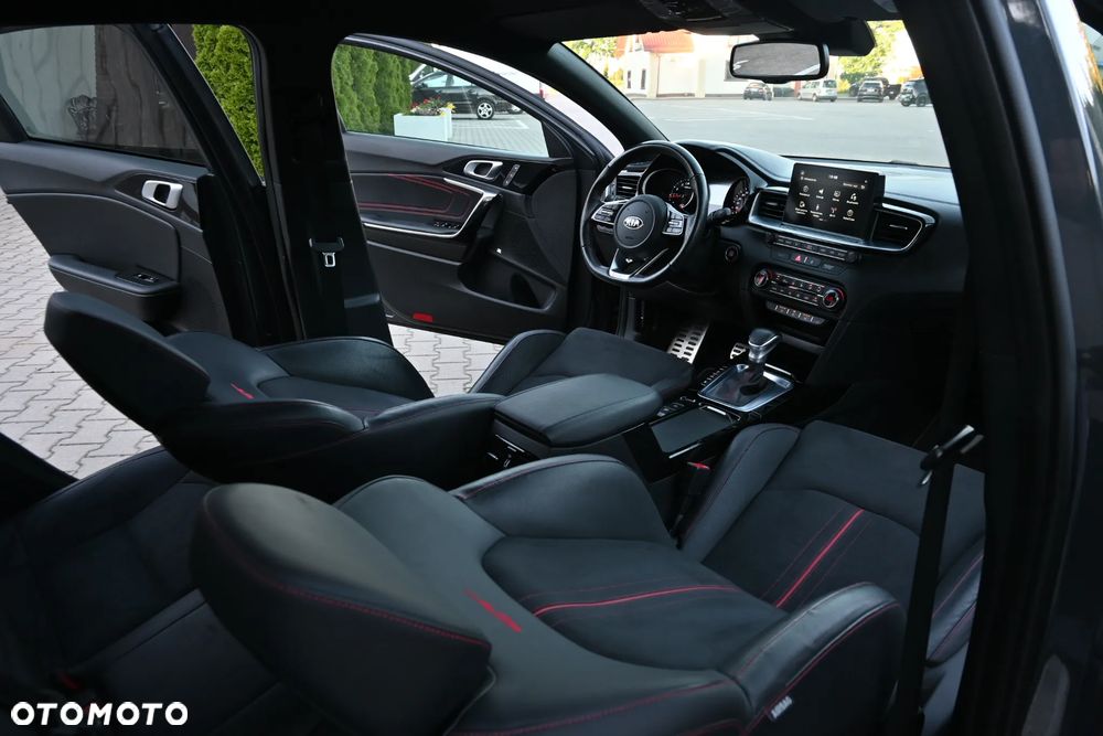 Kia ProCeed 1.6 T-GDI DCT7 OPF GT - 26