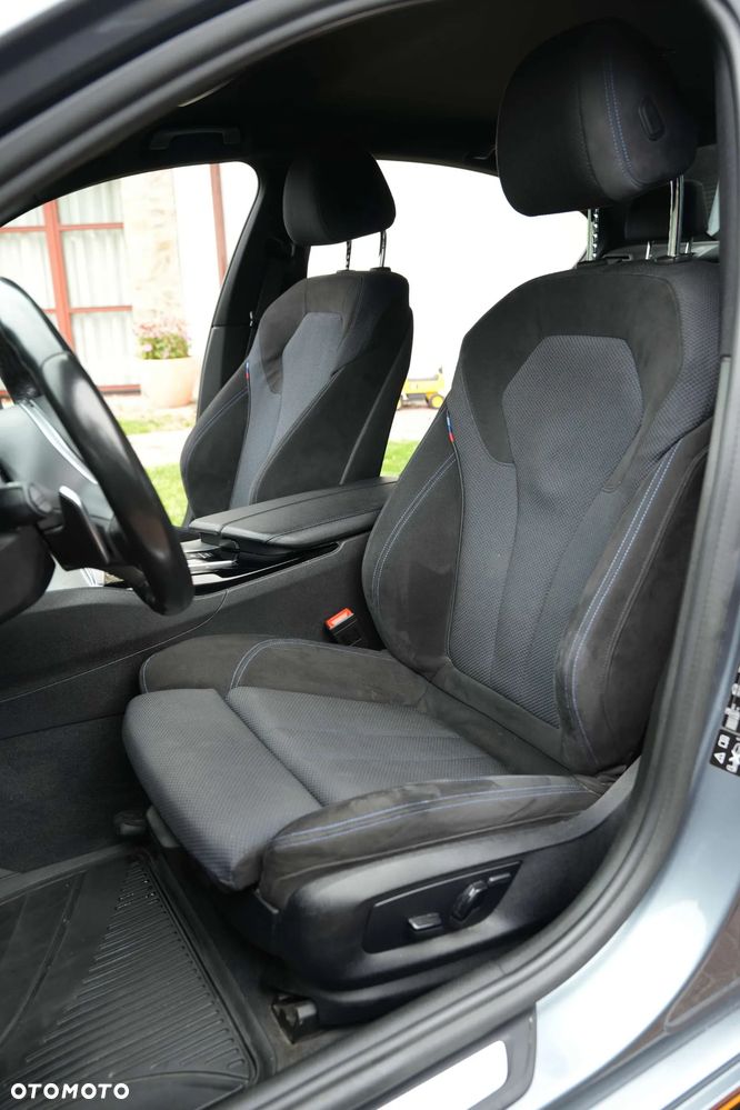 BMW Seria 5 520d xDrive - 26