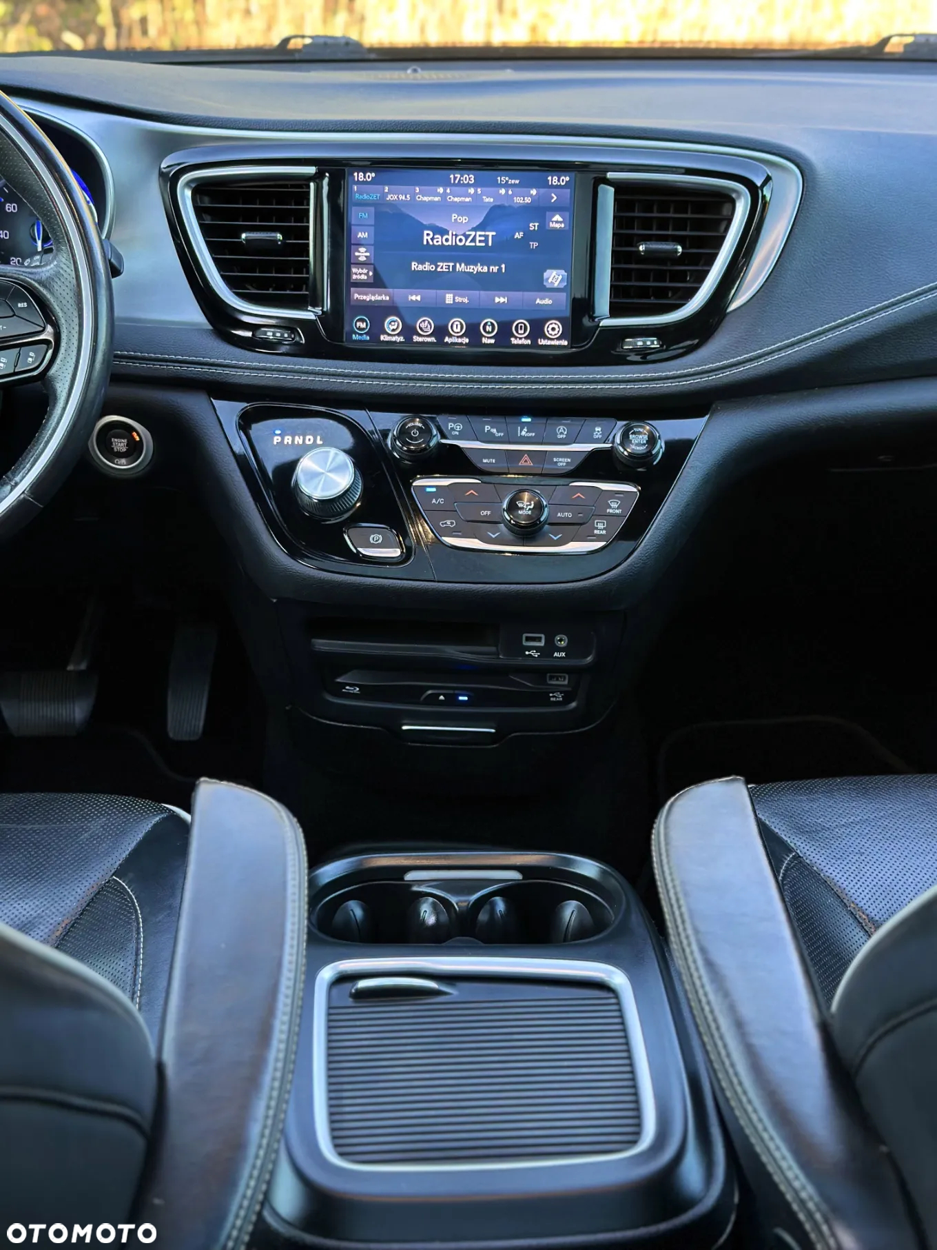 Chrysler Pacifica - 27