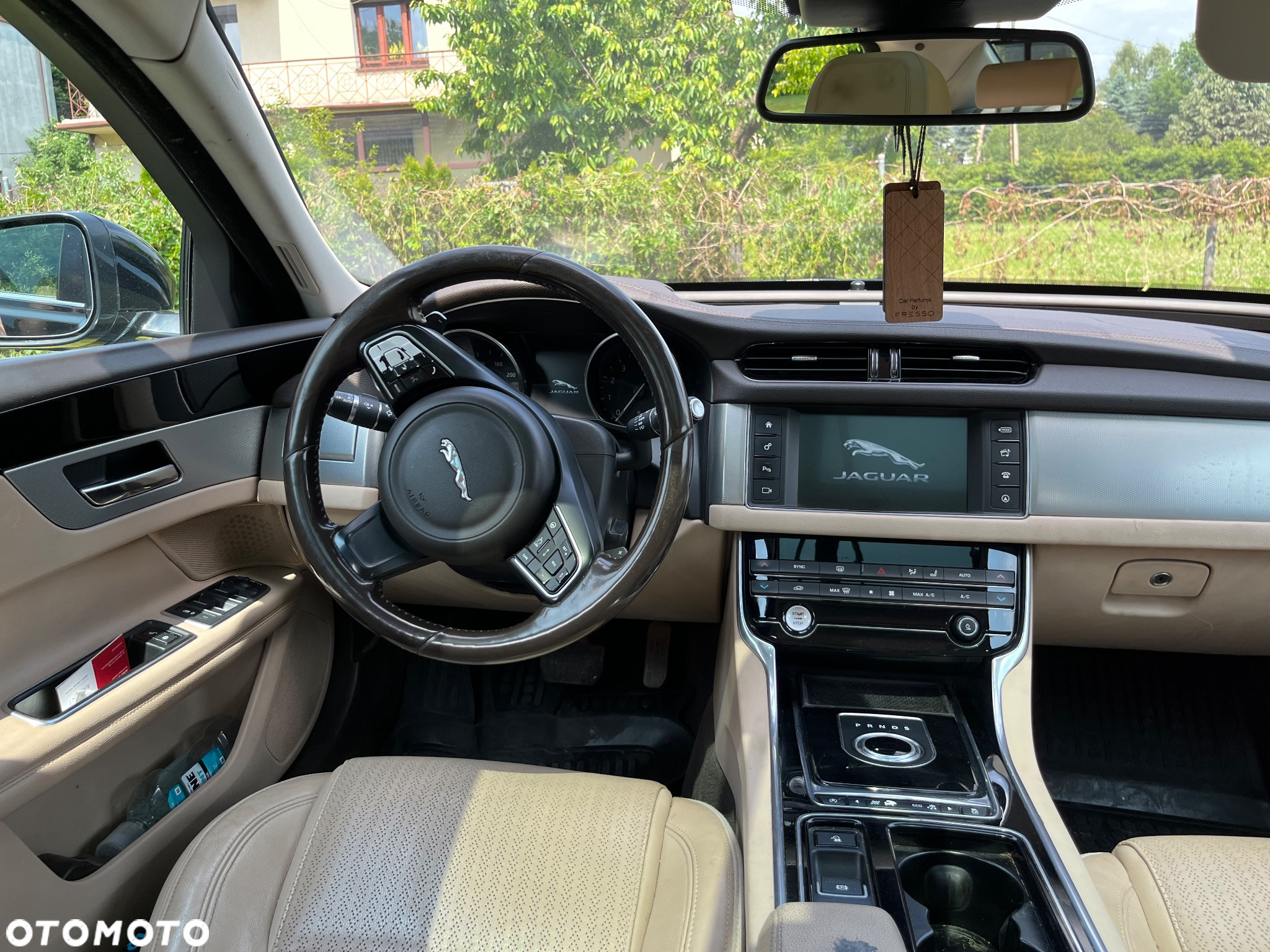 Jaguar XF 2.0 T Prestige - 4