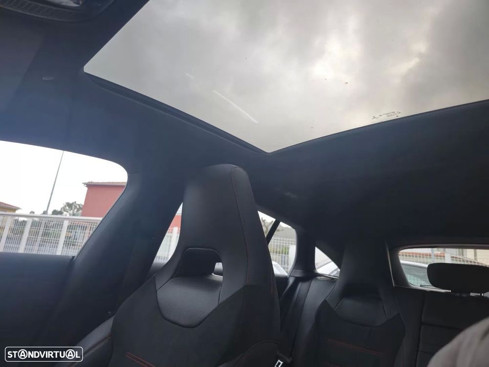 Mercedes-Benz CLA 250 e Shooting Brake 8G-DCT AMG Line - 14