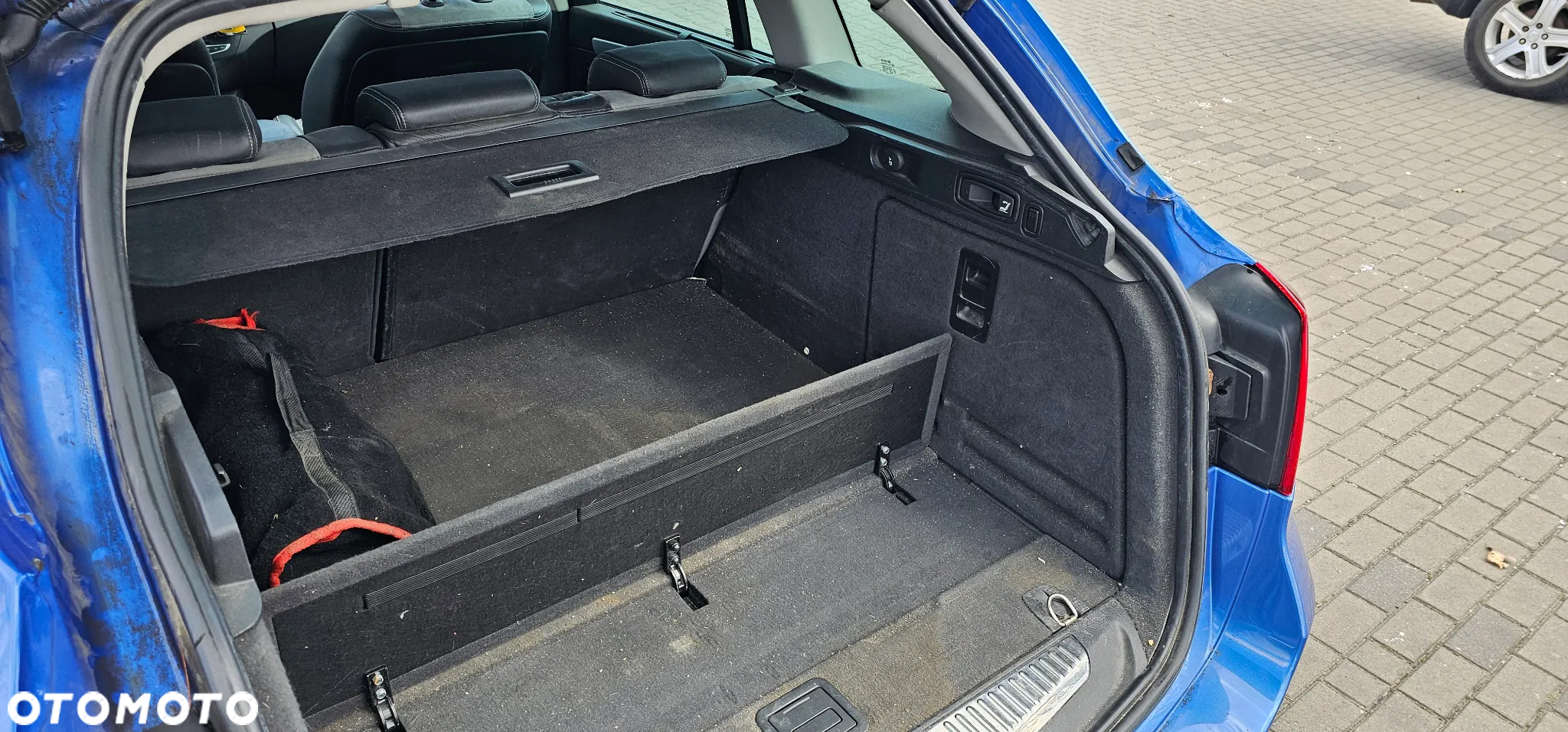 Renault Laguna Grandtour 2.0 dCi FAP GT - 15