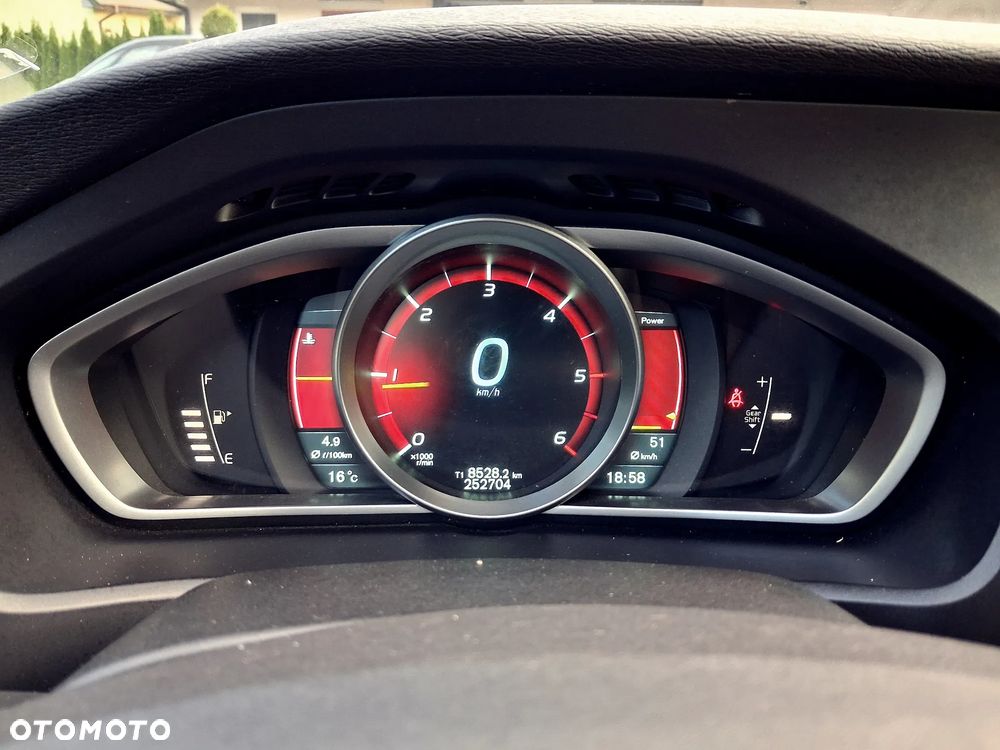 Volvo V40 Cross Country D2 Summum - 31
