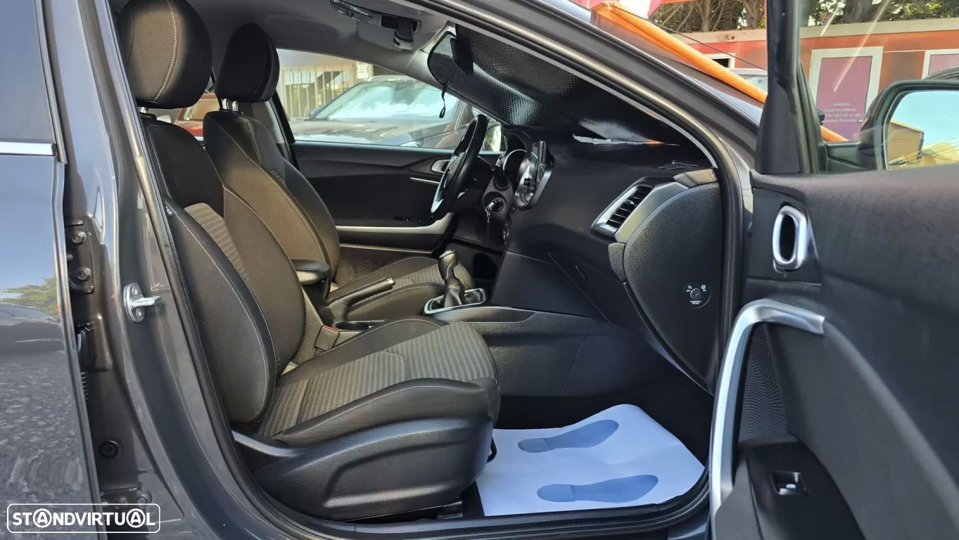 Kia XCeed 1.0 T-GDI Dynamic - 15