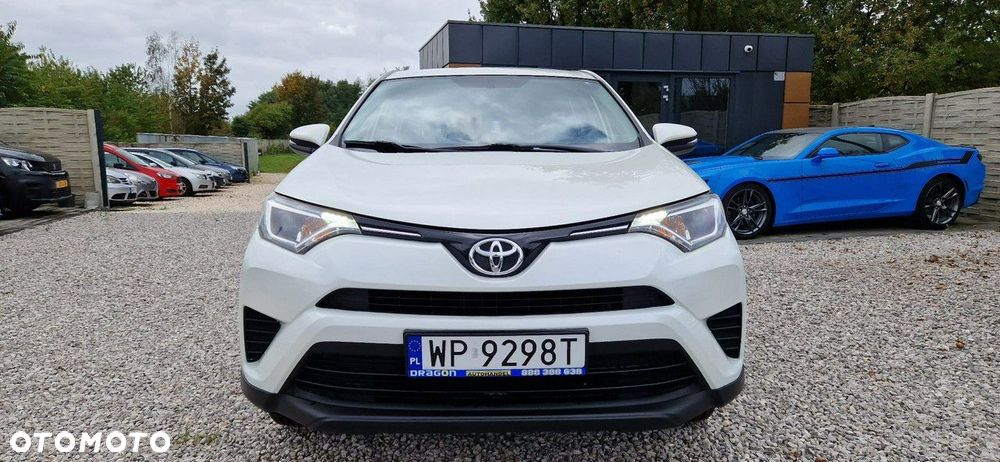 Toyota RAV4 - 18