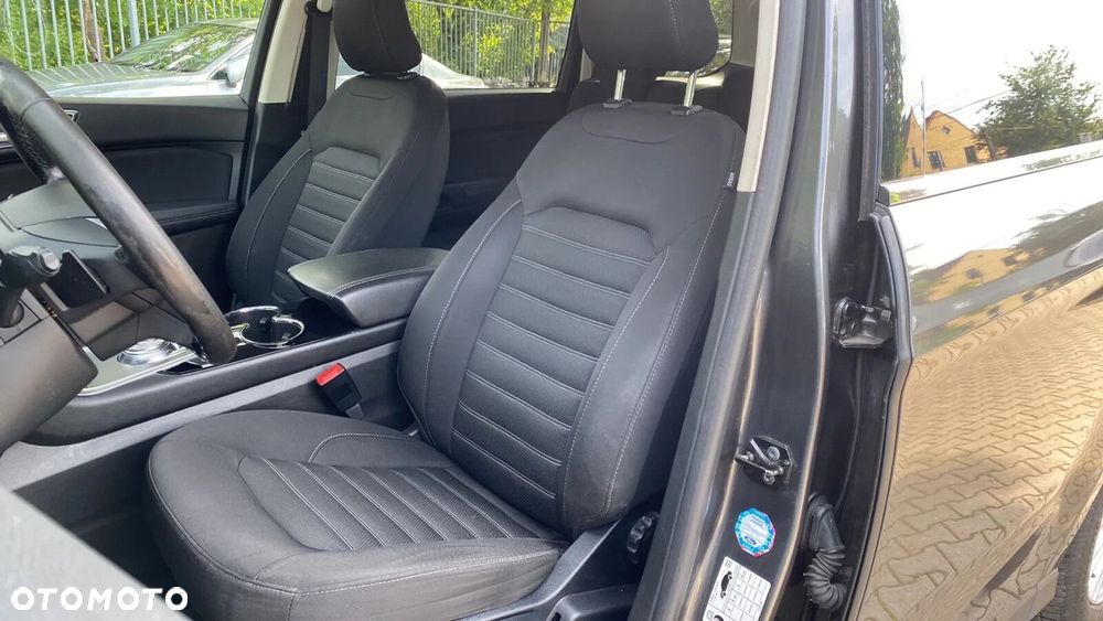 Ford Galaxy - 14
