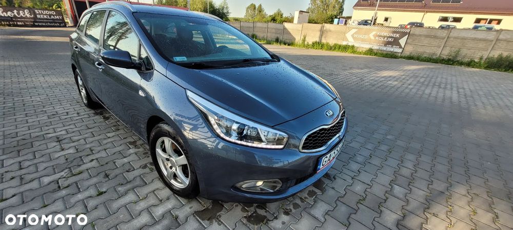 Kia Ceed 1.6 GDI L - 1