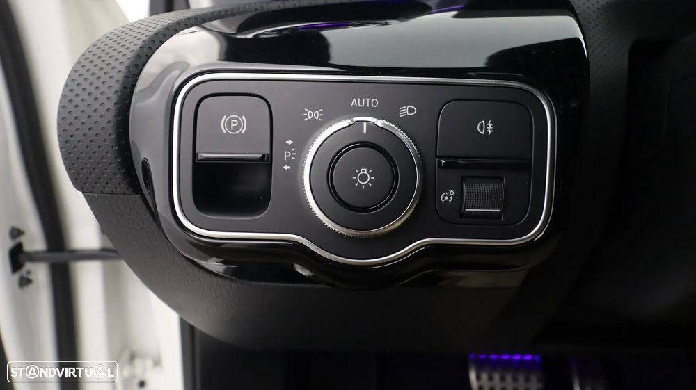 Mercedes-Benz A 180 Limousine d AMG Line Aut. - 19