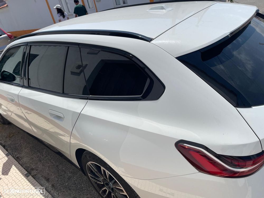 BMW 530 e Pack Desportivo M - 4