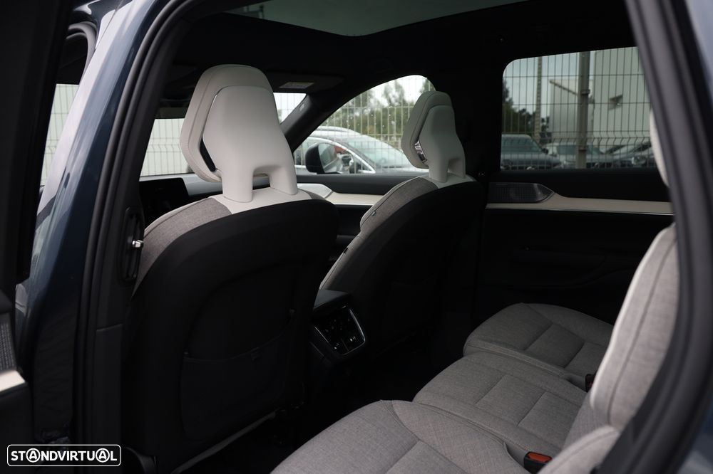 Volvo EX90 Twin Motor AWD Ultra (7L) - 17