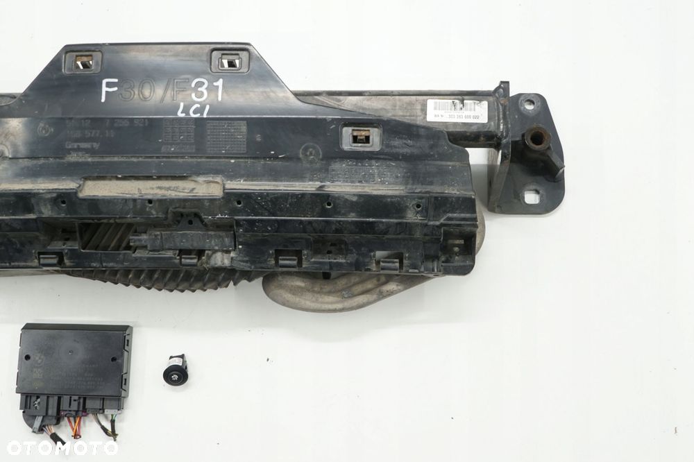 BMW 3 F30 F31 LCI HAK HOLOWNICZY WESTFALIA 6873703 - 3