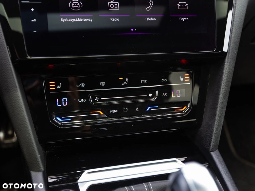 Volkswagen Arteon 2.0 TDI SCR 4Motion DSG R-Line - 28