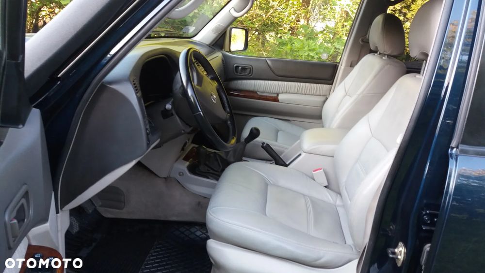 Nissan Patrol GR 3.0 TDI Luxury - 3