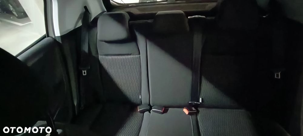 Peugeot 208 - 13