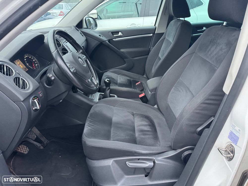 VW Tiguan 2.0 TDi Sport BlueMotion - 8