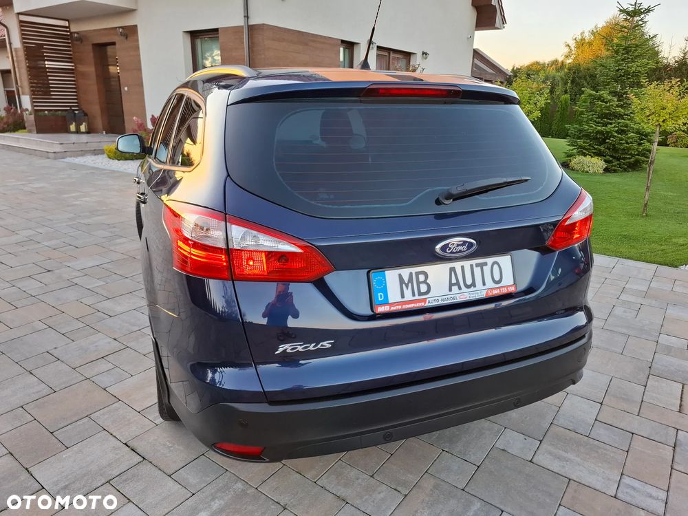 Ford Focus 1.6 TDCi DPF Champions Edition - 18
