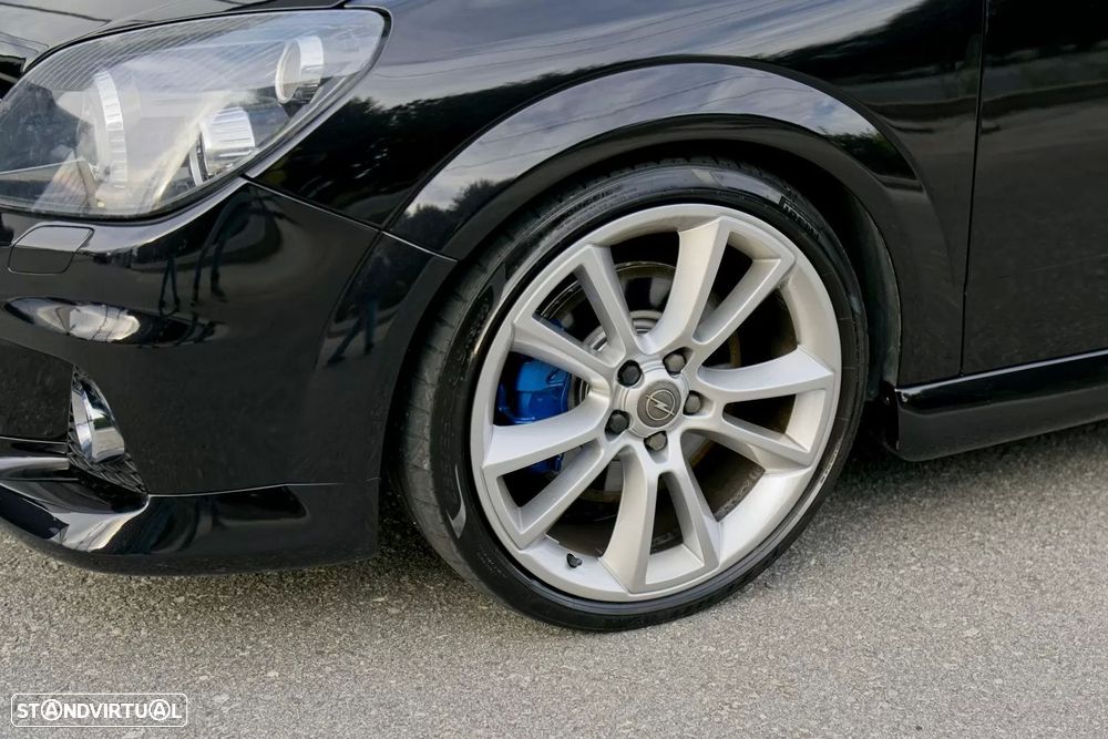 Opel Astra GTC OPC - 6