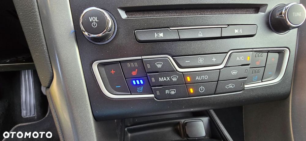 Ford Mondeo 2.0 TDCi Titanium - 16