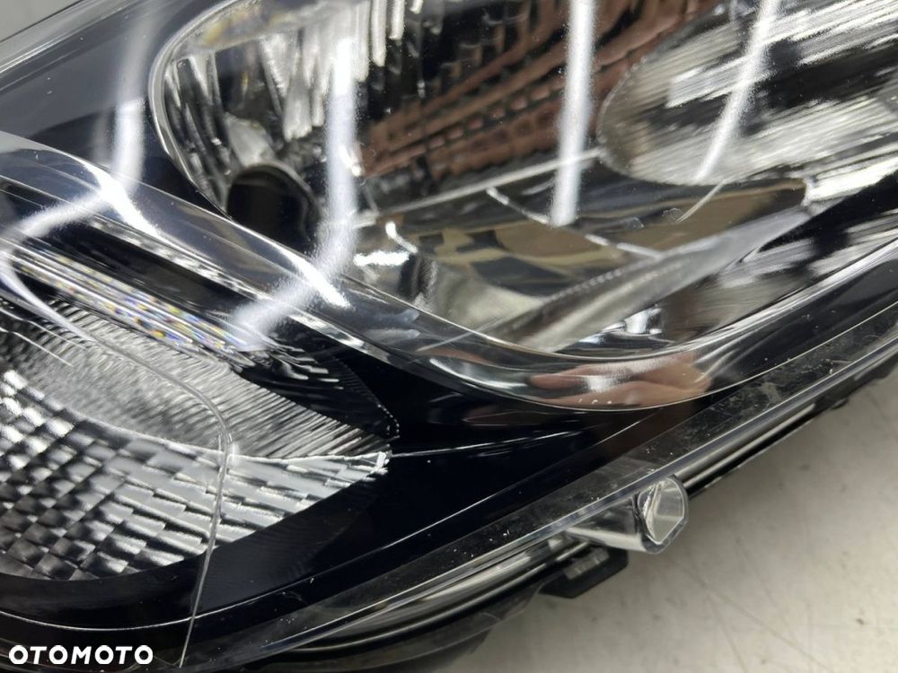 Lampa reflektor Dacia Sandero 2 II Lift Logan 2 II 12-16r. prawa przednia zwykła Europa 260107615r - 12