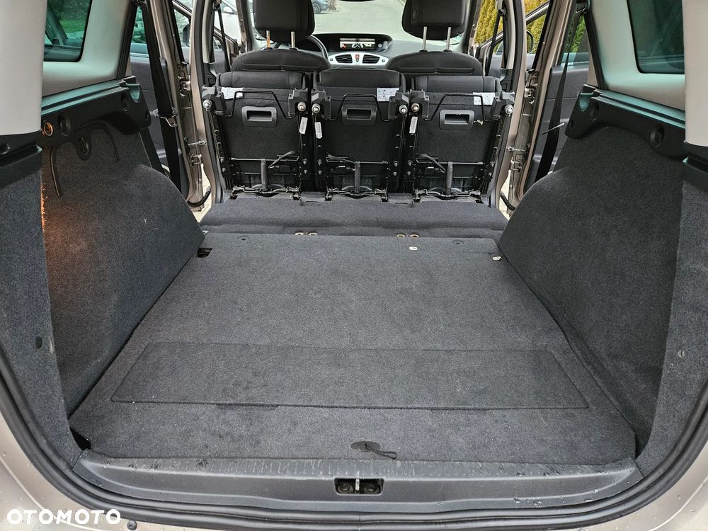 Renault Grand Scenic 1.6 16V 110 Dynamique - 27