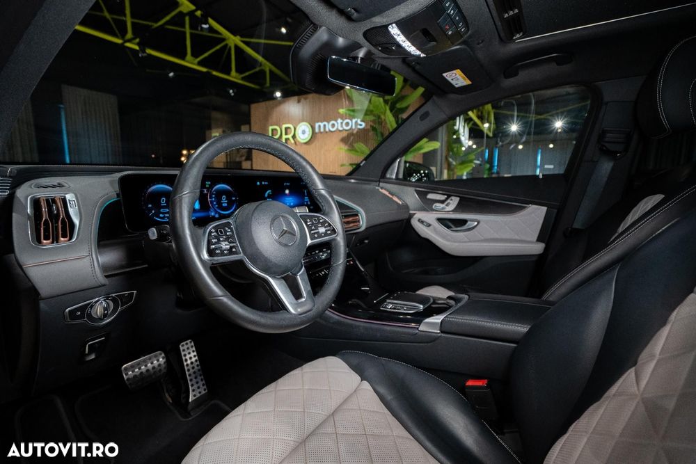 Mercedes-Benz EQC - 25