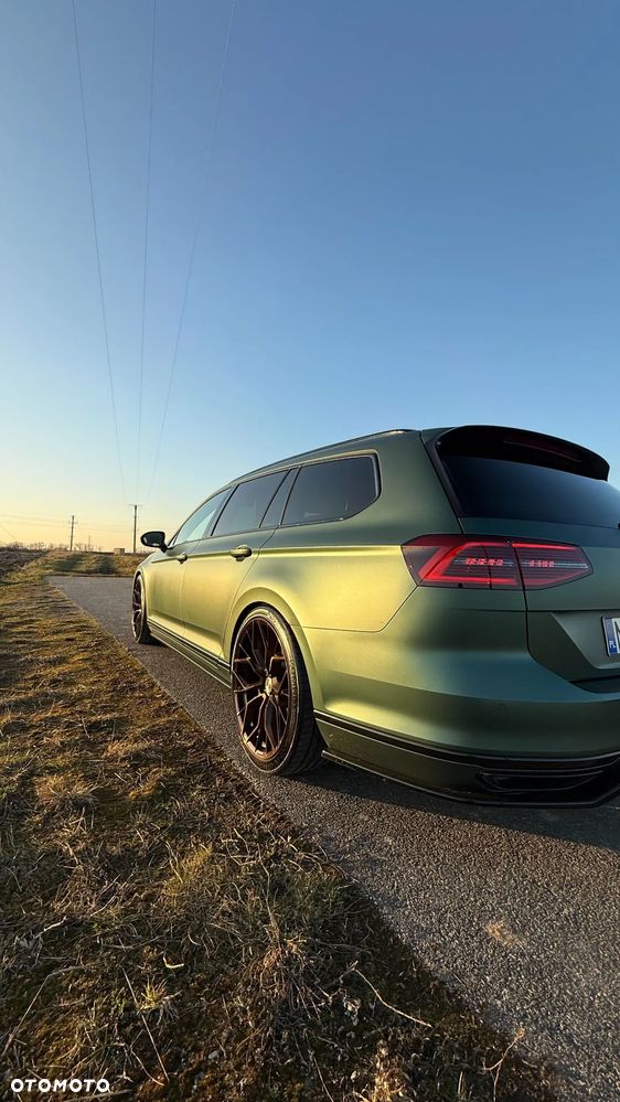 Volkswagen Passat - 16