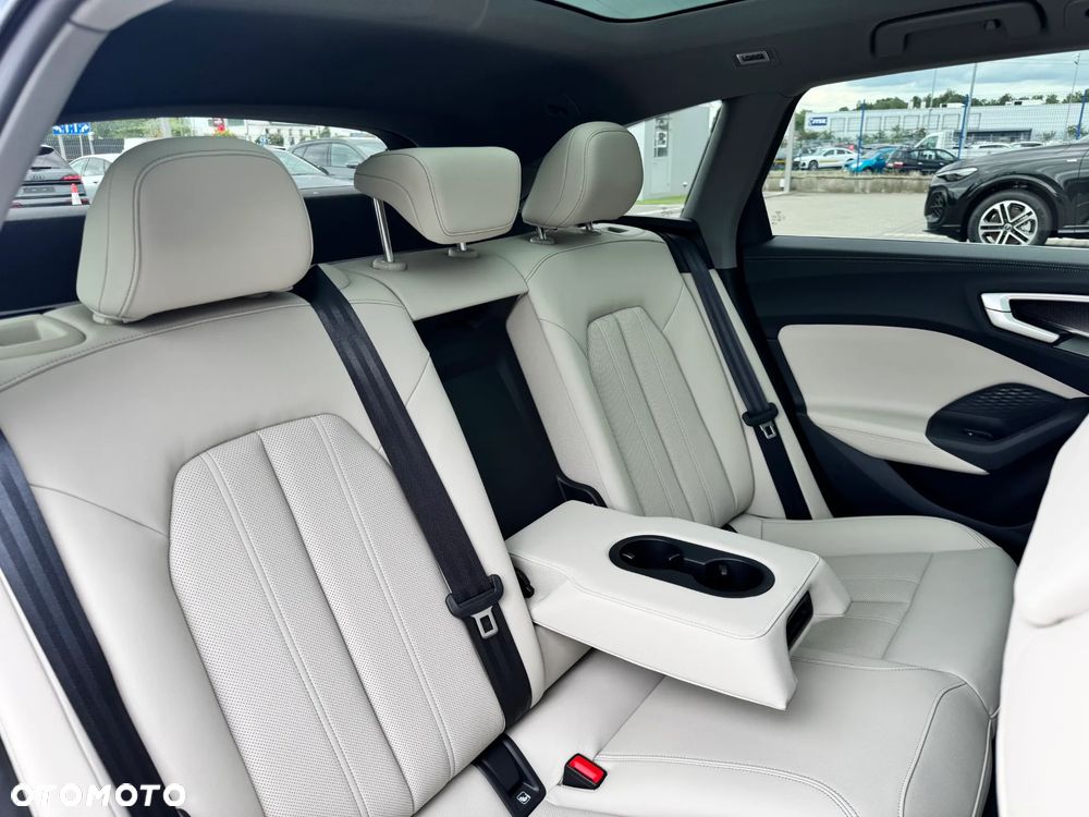 Audi A5 Avant TDI mHEV Quattro S tronic - 38