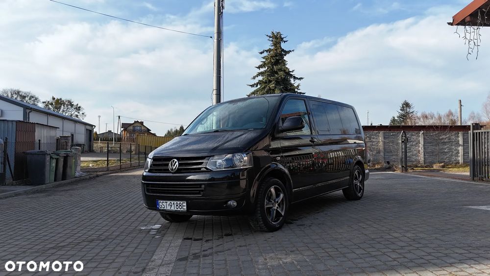 Volkswagen Multivan - 11