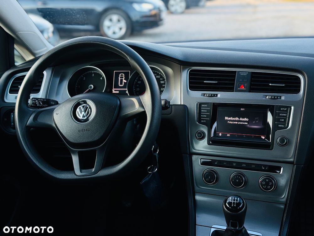 Volkswagen Golf 1.6 TDI BlueMotion Technology Comfortline - 8