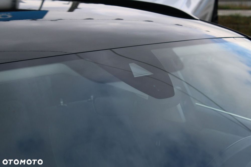 Volkswagen Passat - 27