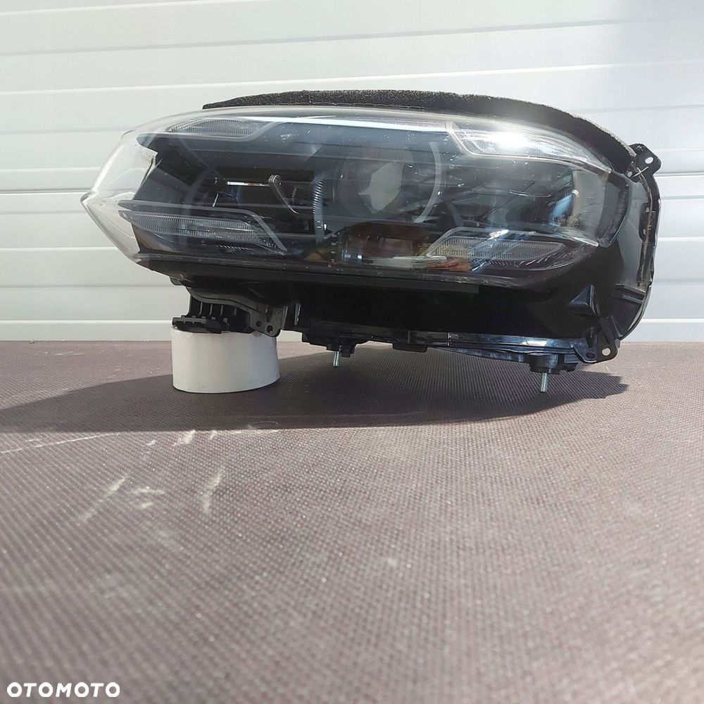 Porsche Taycan 9J1 MATRIX LED Przód strona lewa 9J1941059F - 1