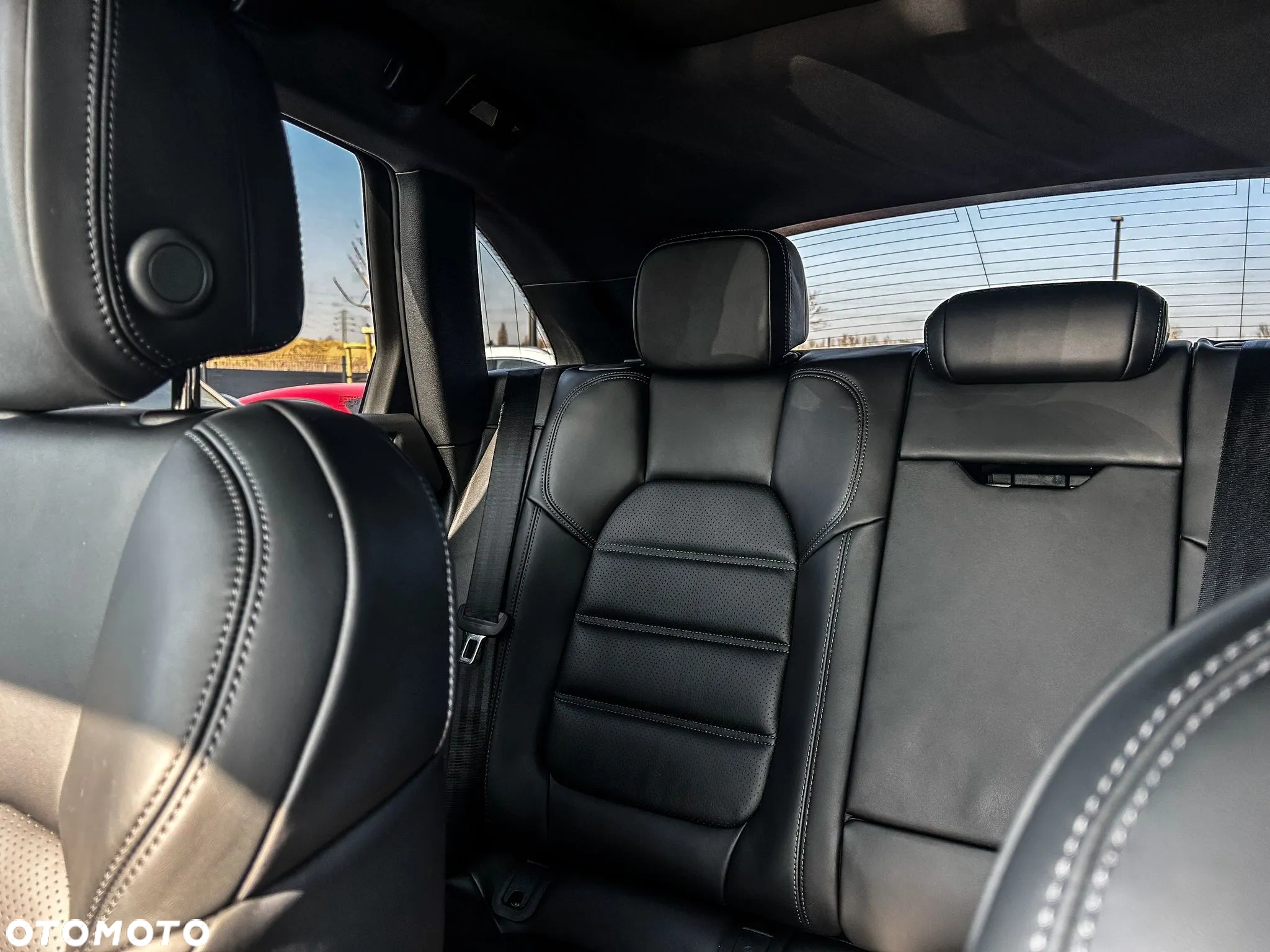 Porsche Macan Standard - 18