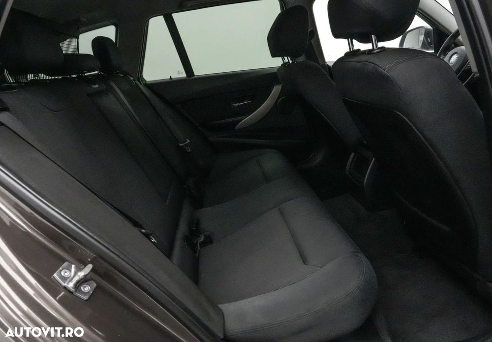 BMW Seria 3 318d Blue Performance Modern Line - 15