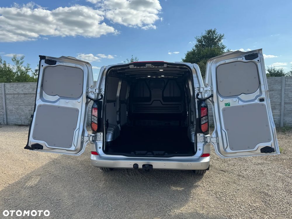 Ford Transit Custom - 11
