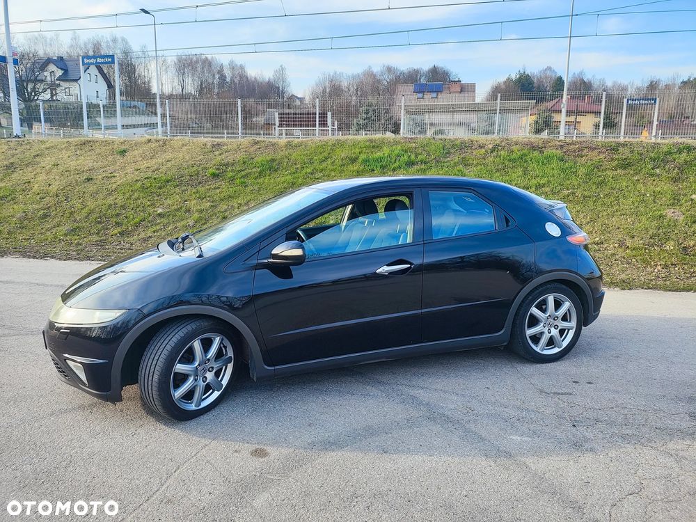 Honda Civic 1.8 Executive - 6