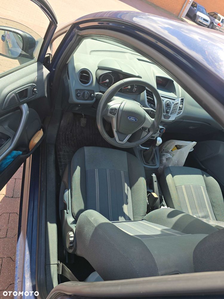 Ford Fiesta - 8