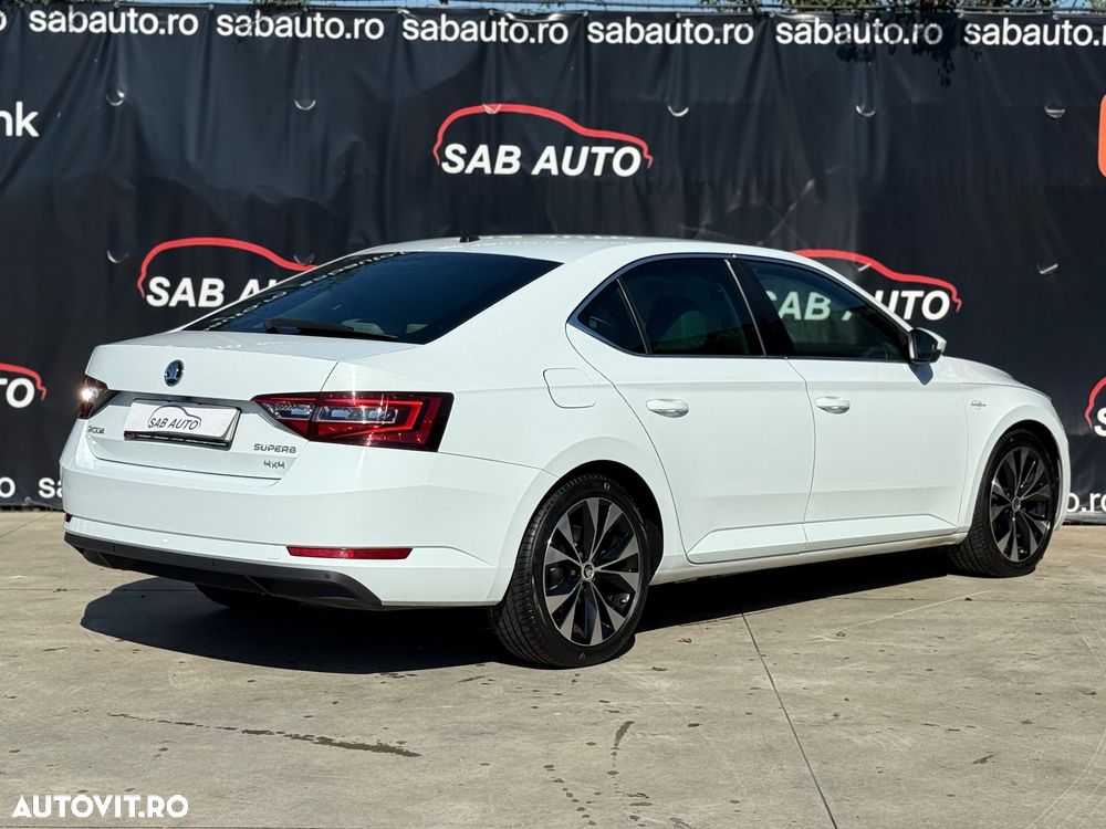 Skoda Superb 2.0 TDI 4X4 DSG Laurin & Klement - 25