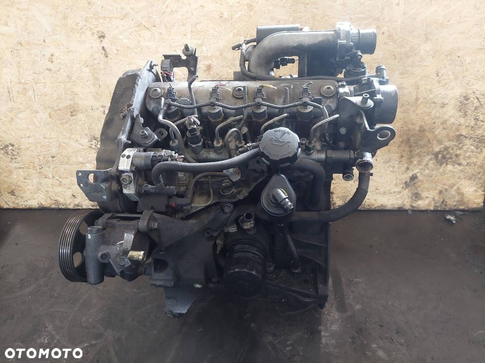 SILNIK POMPA WTRYSKI TURBO VOLVO V40 I S40 I 1.9 DI D4192T4 7700105102C - 4
