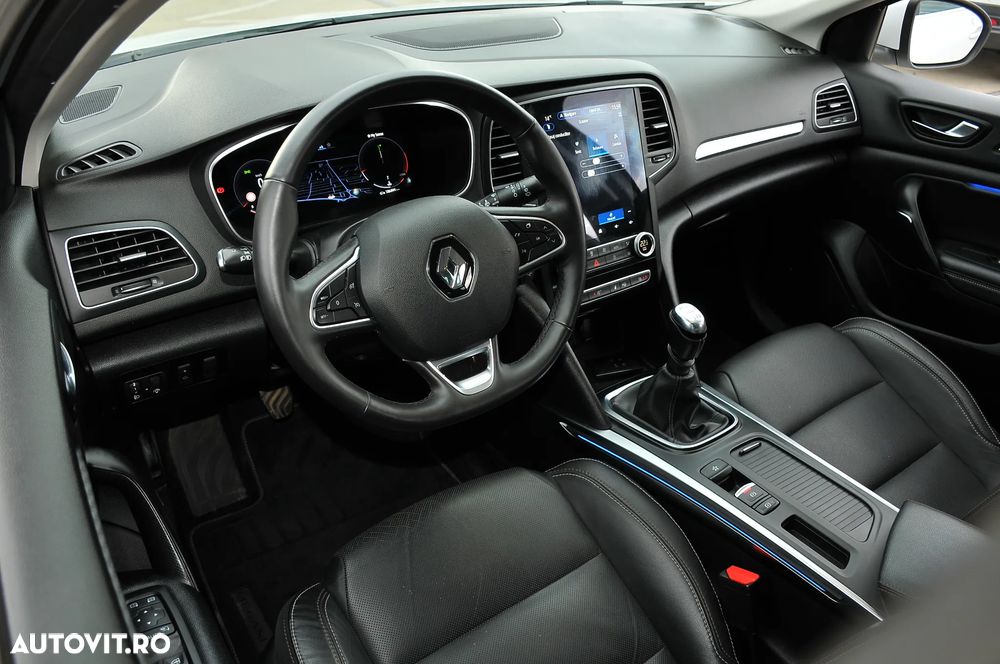 RENAULT Megane 2022 — imagine 9