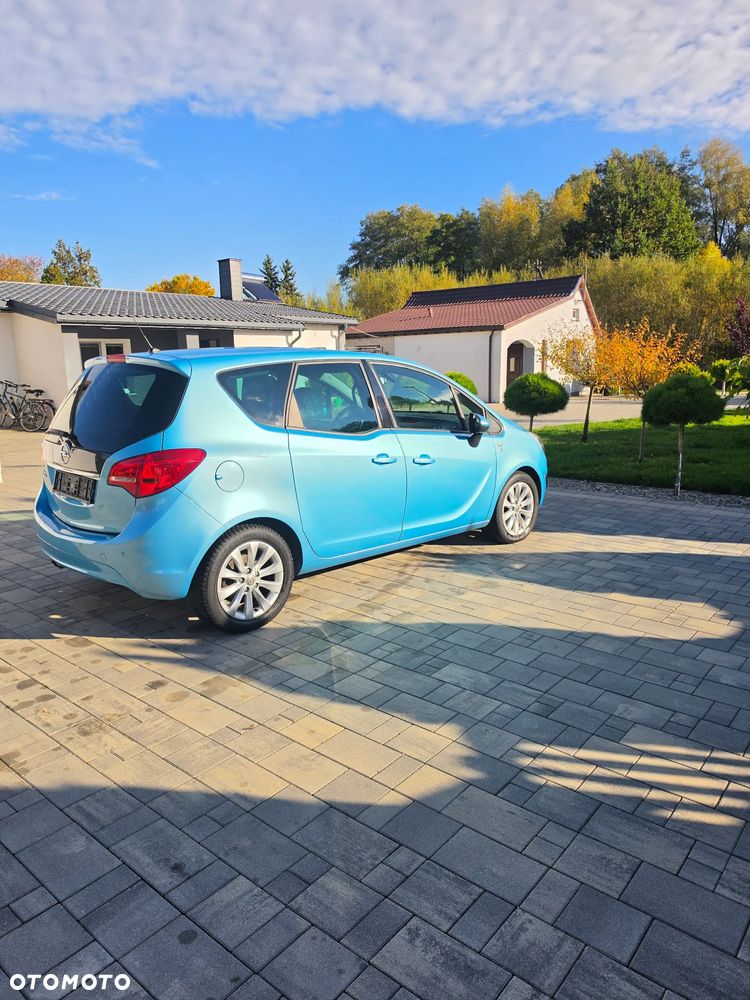 Opel Meriva - 10