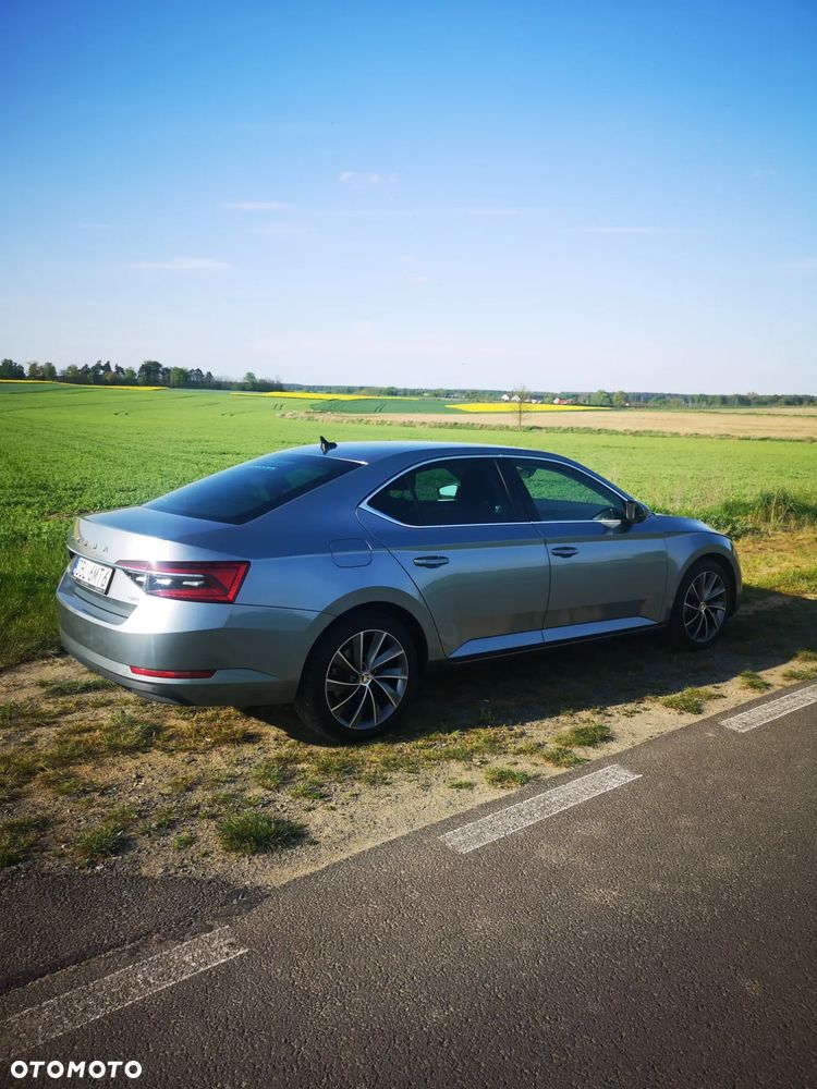 Skoda Superb 2.0 TDI SCR 4x4 Style DSG - 6